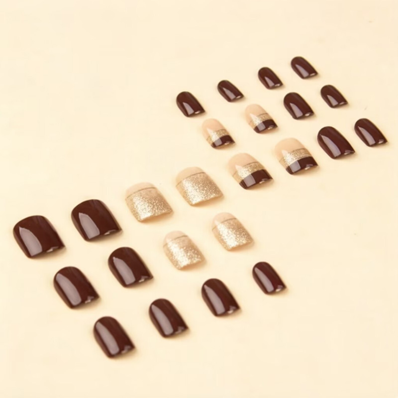 Короткие квадратные накладные  – обзор и цена Nail Art Fake